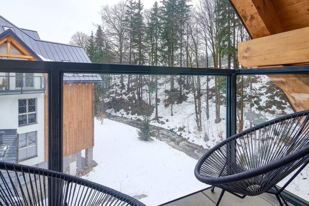 Brand New Mountain Studio & Balcony ハルラホフ エクステリア 写真